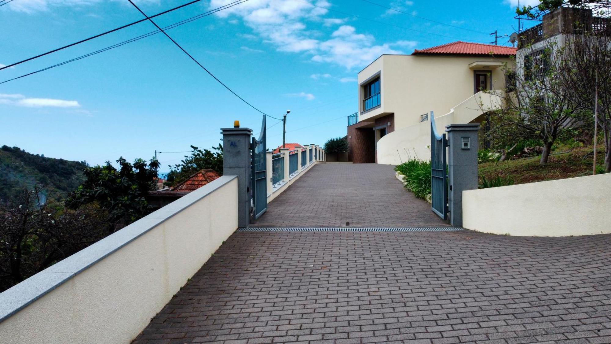Capela'S House By Lovelystay Ribeira Brava Bagian luar foto